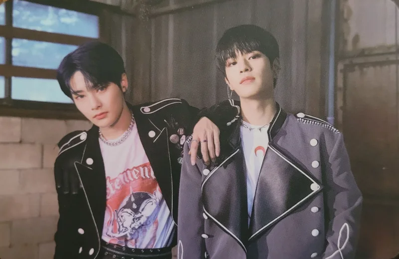 I.N, Seungmin — In Life, A · B · Limited