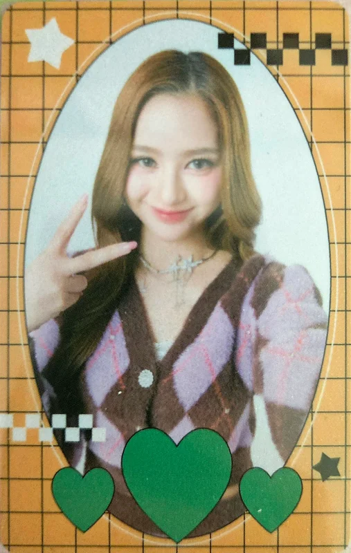 Mim Rattanawadee — MESMERIZING SERIES | VIEWMIM EXCLUSIVE PHOTOCARD SET