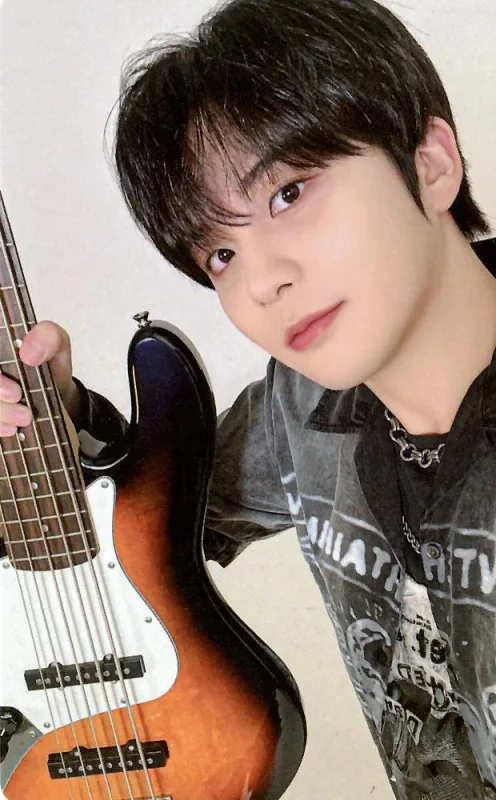 Jongho — ROCK WILL NEVER DIE ! - 2025 Season's Greetings