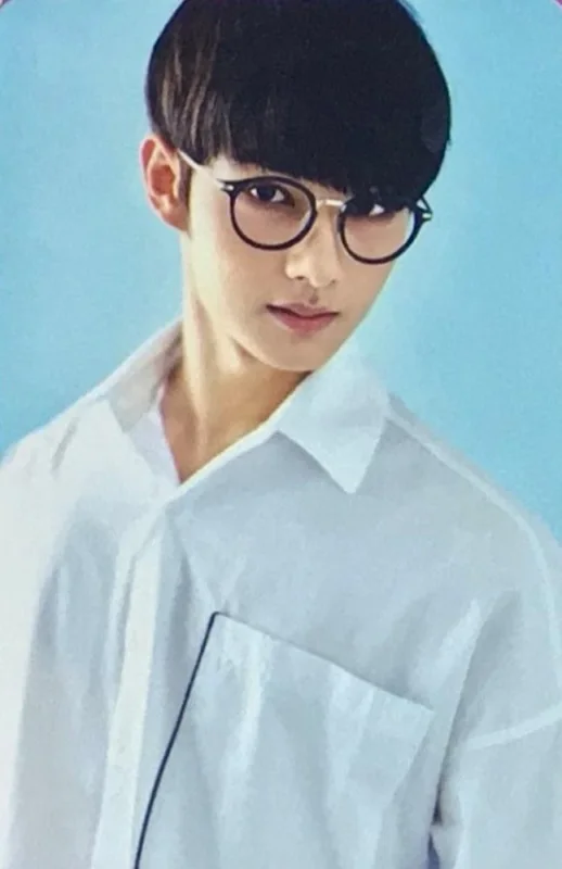 JUN — 2nd Official Fanclub 'CARAT' Membership