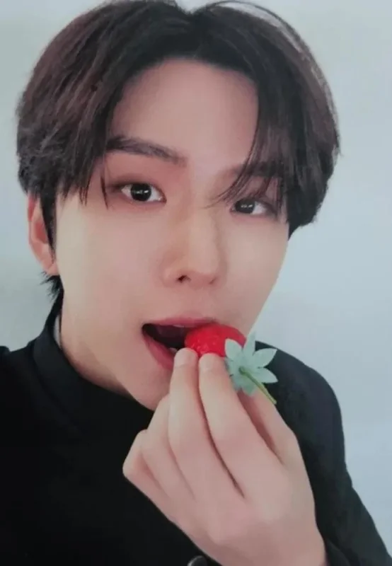 Kihyun — Unfold, Hello82 · Target