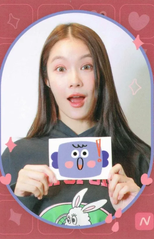Namtan Tipnaree — GIRLS COLLECTIBLE RANDOM CARDS | MOOD QUEST COLLECTION