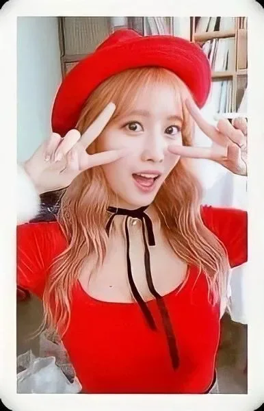 Momo — Twicecoaster: Lane 1, Christmas