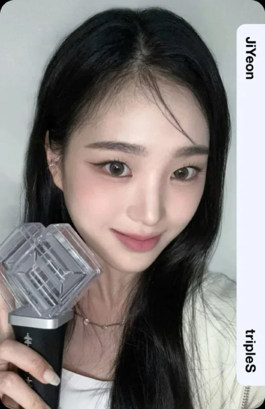 JiYeon — OFFICIAL LIGHT STICK