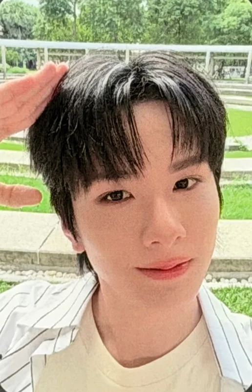 Save Worapong — DMD LINEUP 2026 | FRIEND BENEFIT RANDOM SELFIE PHOTOCARDS