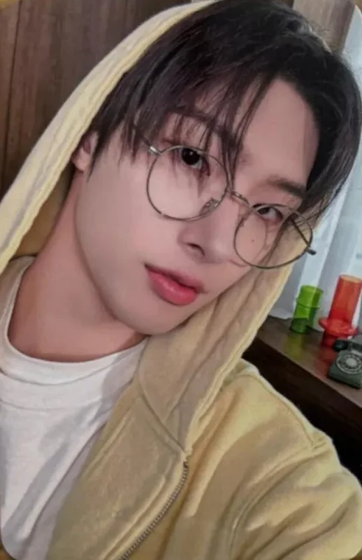 Mingi — ROCK WILL NEVER DIE ! - 2025 Season's Greetings, Yes24