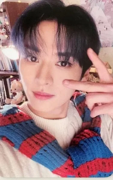 Lee Know — 3rd Membership