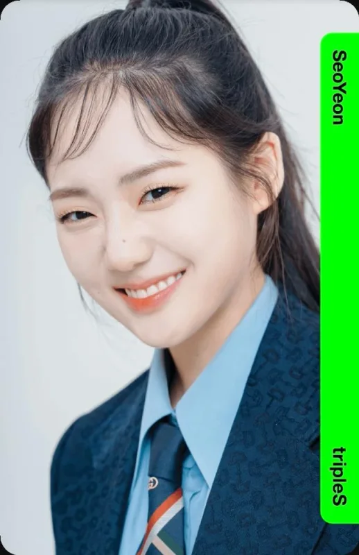 SeoYeon — Binary01 First Class Objekt