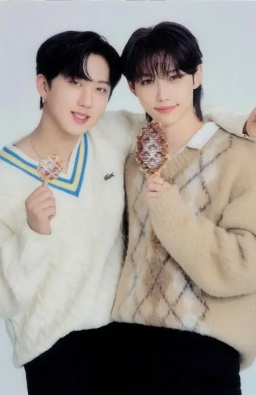 Changbin, Felix — Family Mart, 2023