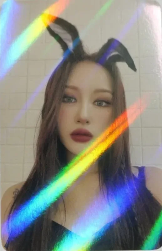 Siyeon — Mysterious Mansion - Photobook, Makestar
