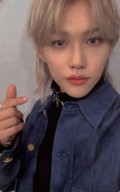 Felix — In Life, WithFans · Yizhiyu