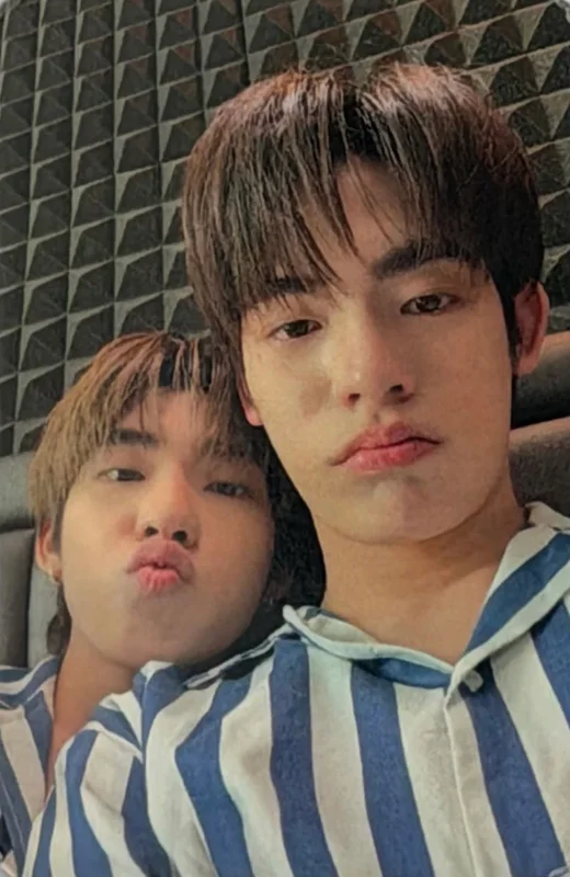 Por, TeeTee — DUANG WITH YOU EP 12 : RANDOM SELFIE PHOTOCARDS, B
