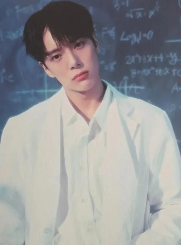 Minhyuk — LOVE FORMULA MONBEBE - 2026 Season's Greetings