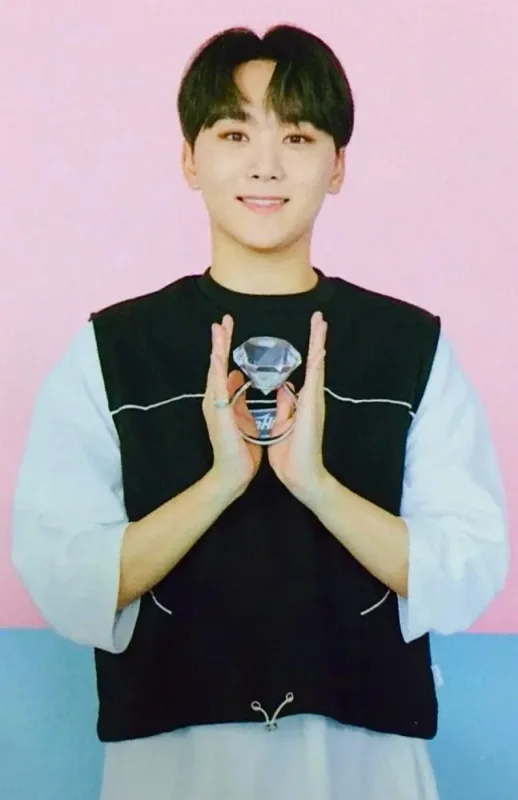 Seungkwan — 4th Official Fanclub 'CARAT' Membership