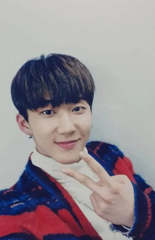 Changbin — Mixtape, Broadcast