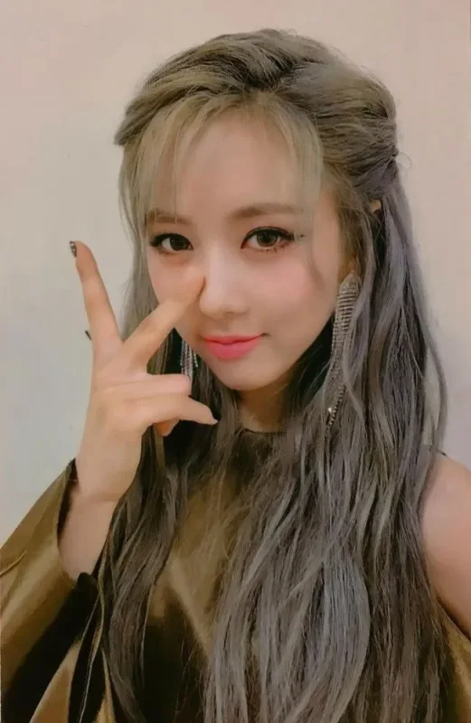 Yoohyeon — Alone In The City, Light · Shade