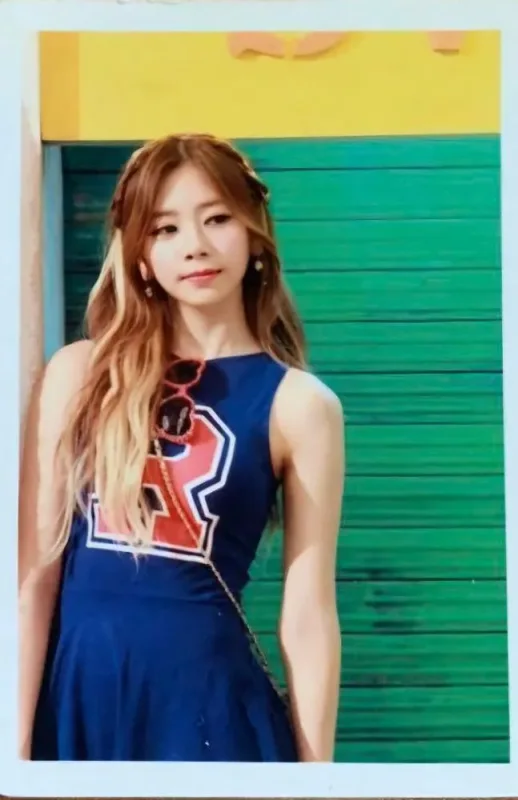 JiU — Love Shake, Broadcast