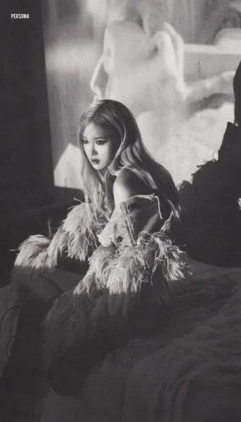 Rosé — R