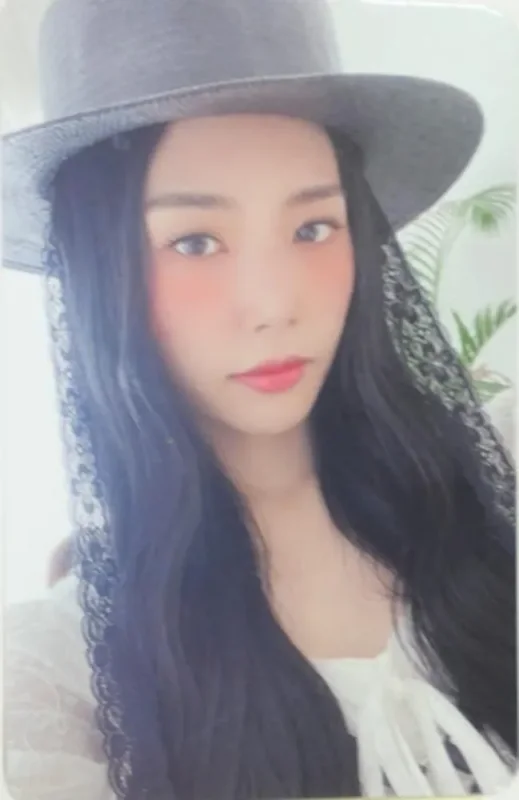 JiU — Mysterious Mansion - Photobook, Makestar
