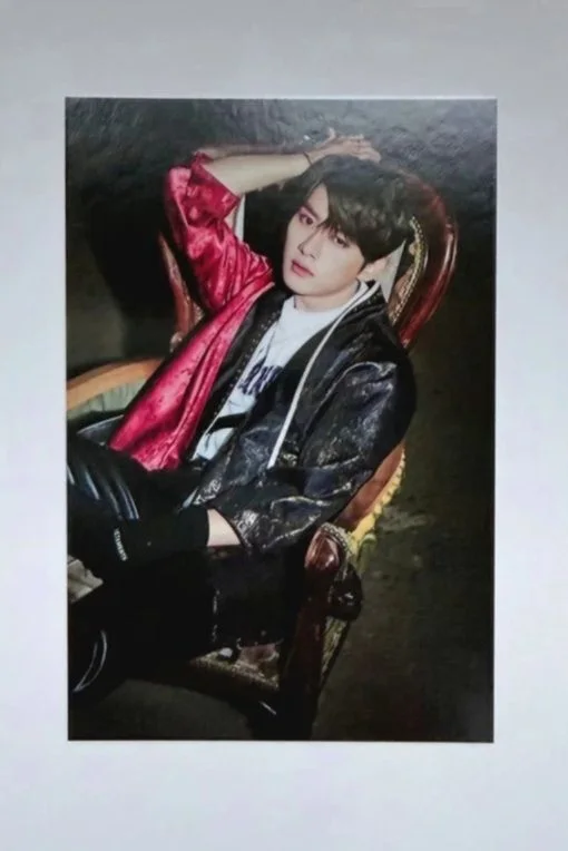 Lee Know — In Life, Synnara
