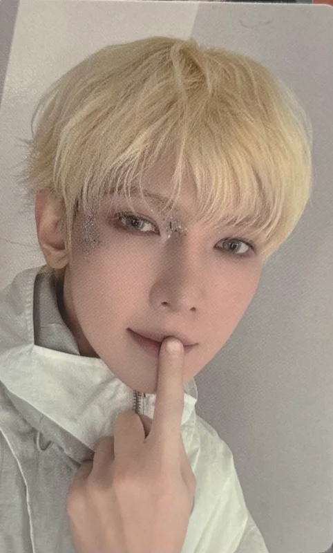 Yeosang — OFFICIAL LIGHT STICK ver.3