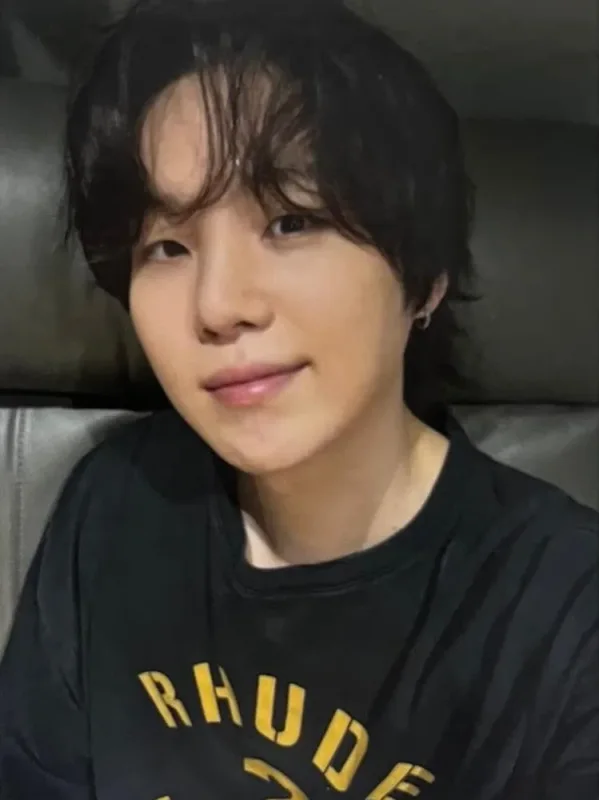 SUGA — 2026 ARMY BOMB VER.4