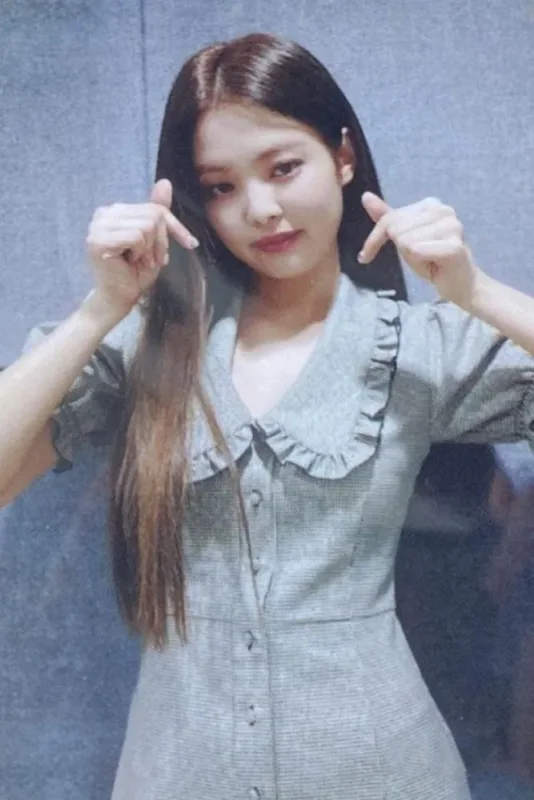 Jennie — Solo, Broadcast