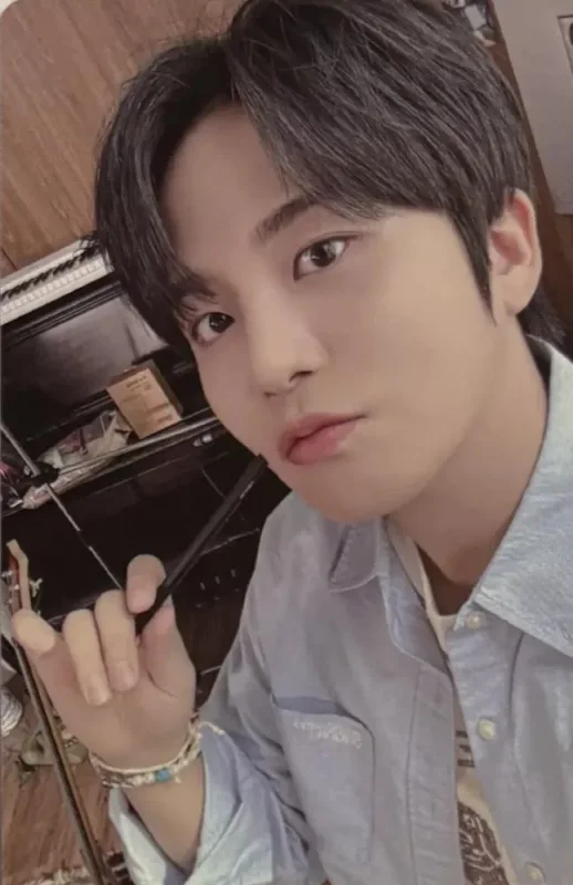 Jongho — ROCK WILL NEVER DIE ! - 2025 Season's Greetings