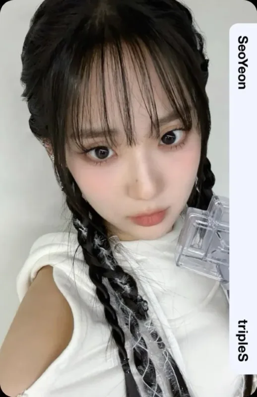 SeoYeon — OFFICIAL LIGHT STICK