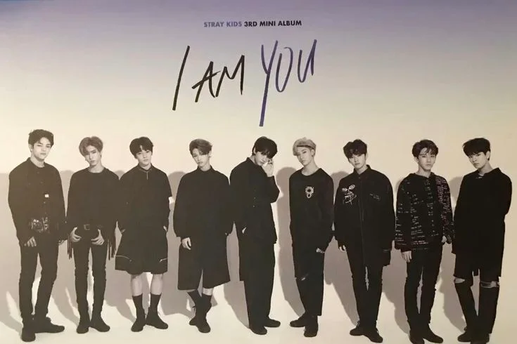 Bang Chan, Changbin, Felix, Han, Hyunjin, I.N, Kim Woo Jin, Lee Know, Seungmin — I Am You, First Press