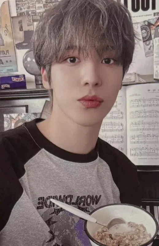 Yunho — ROCK WILL NEVER DIE ! - 2025 Season's Greetings