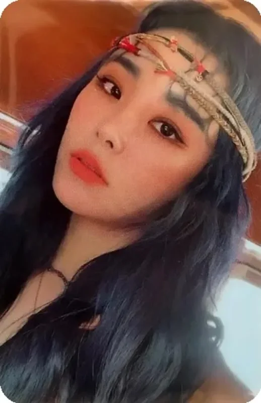 Wheein — Reality in Black, Broadcast