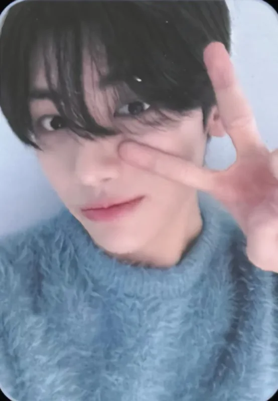 Yang Donghwa — SHINING LIGHT - First Fanmeeting