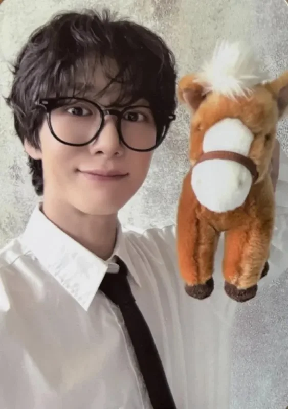 Hyungwon — LOVE FORMULA MONBEBE - 2026 Season's Greetings, Starship