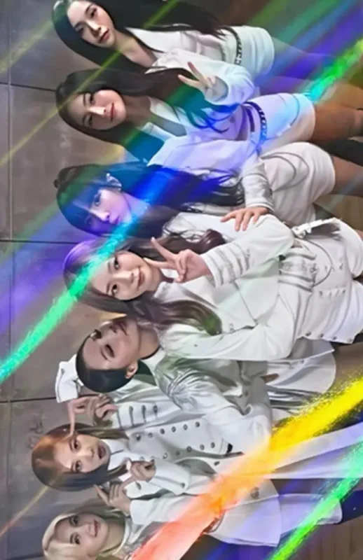 Dami, Handong, JiU, Seoyul, Siyeon, SuA, Yoohyeon — The Curse of the Spider - 3D VR Cinematic Concert
