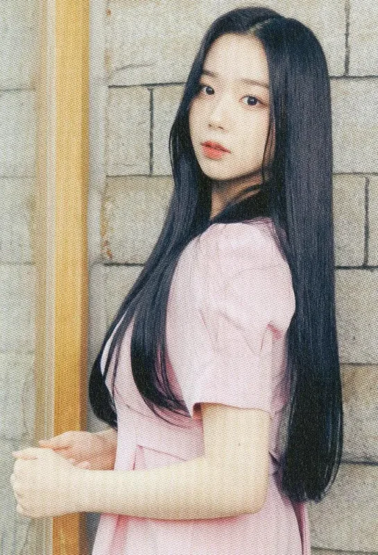 ChaeYeon — Structure Of Sadness, QR