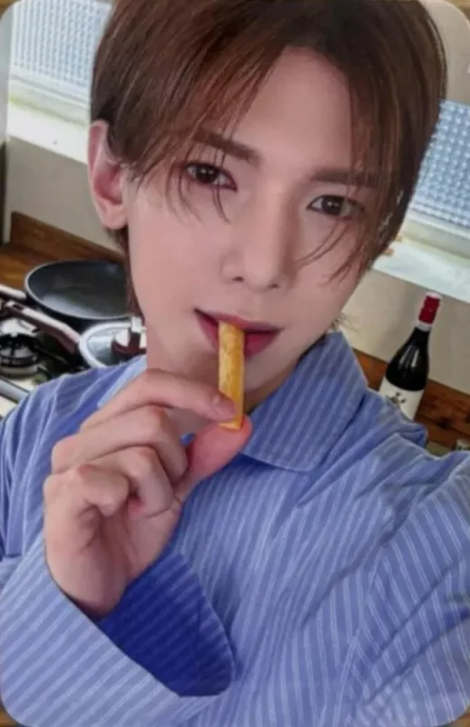 Yeosang — ROCK WILL NEVER DIE ! - 2025 Season's Greetings, Yes24