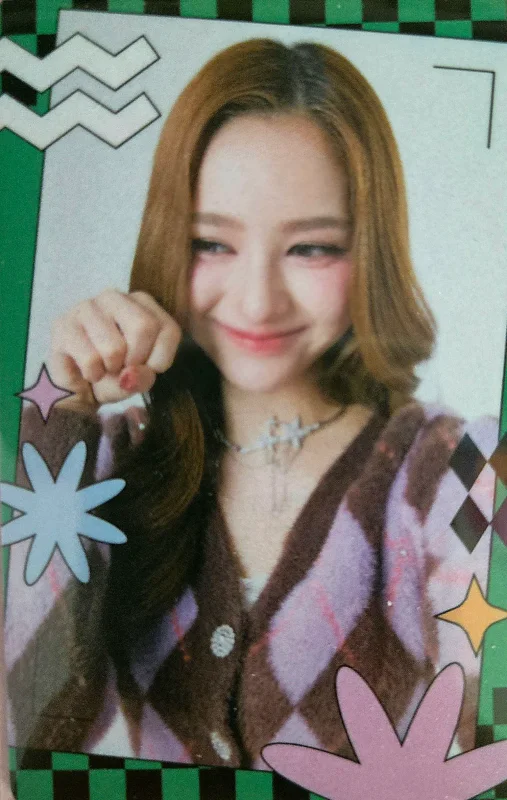 Mim Rattanawadee — MESMERIZING SERIES | VIEWMIM EXCLUSIVE PHOTOCARD SET