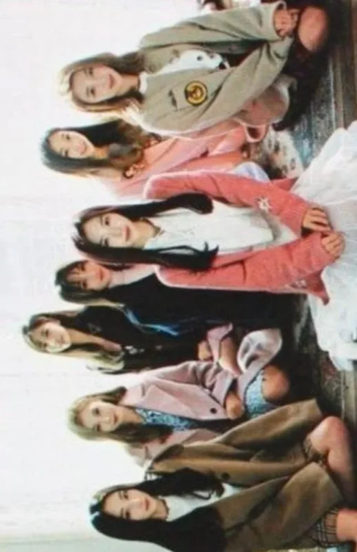 Dami, Handong, JiU, Seoyul, Siyeon, SuA, Yoohyeon — Welcome to the Dream World
