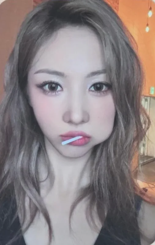 Yoohyeon — Insomnia - 3rd Official Fanclub