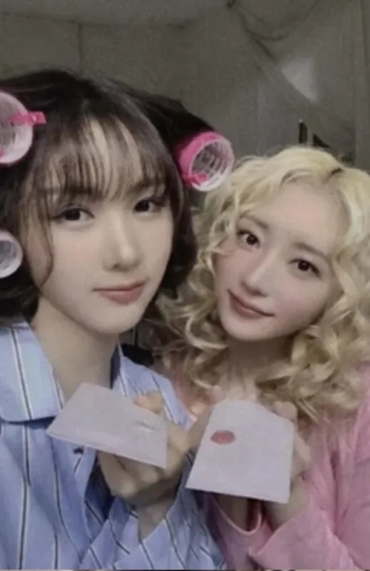 SuA, Yoohyeon — THE NIGHT BLOOM - 2026 Season's Greetings, SoundWave