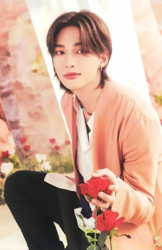 Hyunjin — S-318 - 2023 Japan Season's Greetings