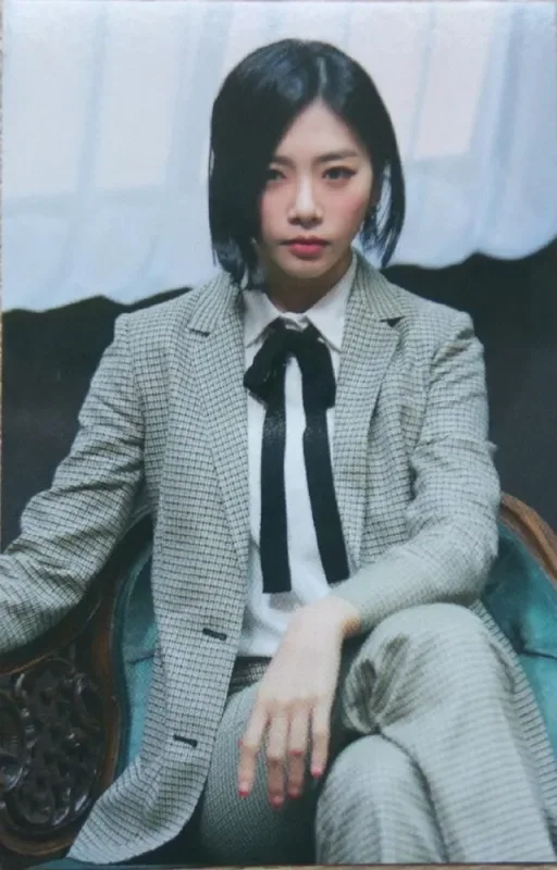 JiU — Escape the Era, Inside · Outside