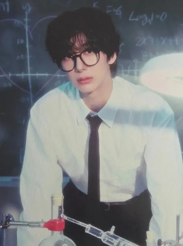 Hyungwon — LOVE FORMULA MONBEBE - 2026 Season's Greetings