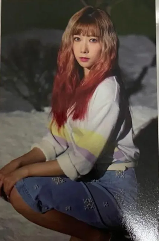 Handong — Escape the Era, Inside · Outside