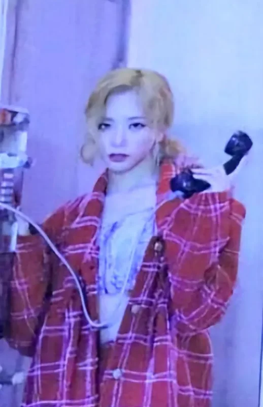 JiU — Alone In The City, Offline