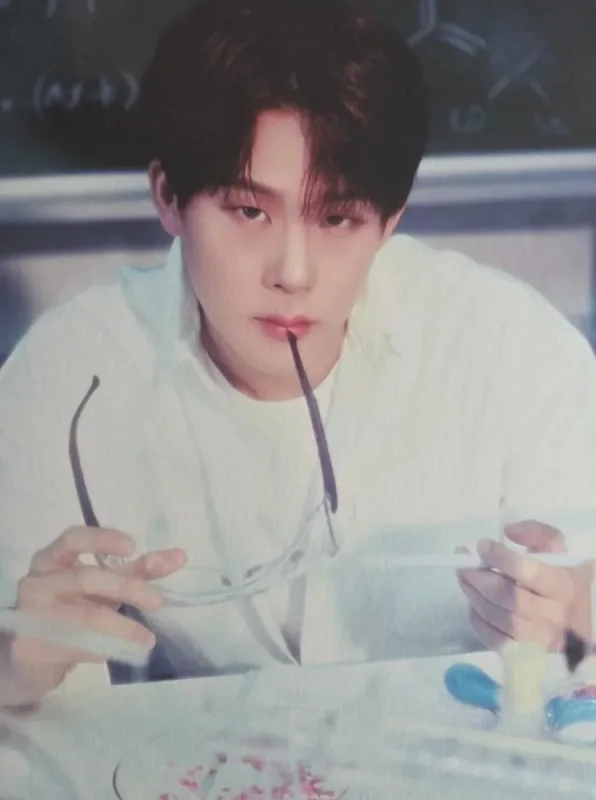 Joohoney — LOVE FORMULA MONBEBE - 2026 Season's Greetings
