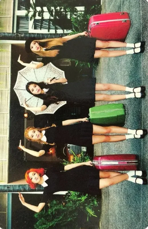 Hwasa, Moonbyul, Solar, Wheein — Melting, Standard Version