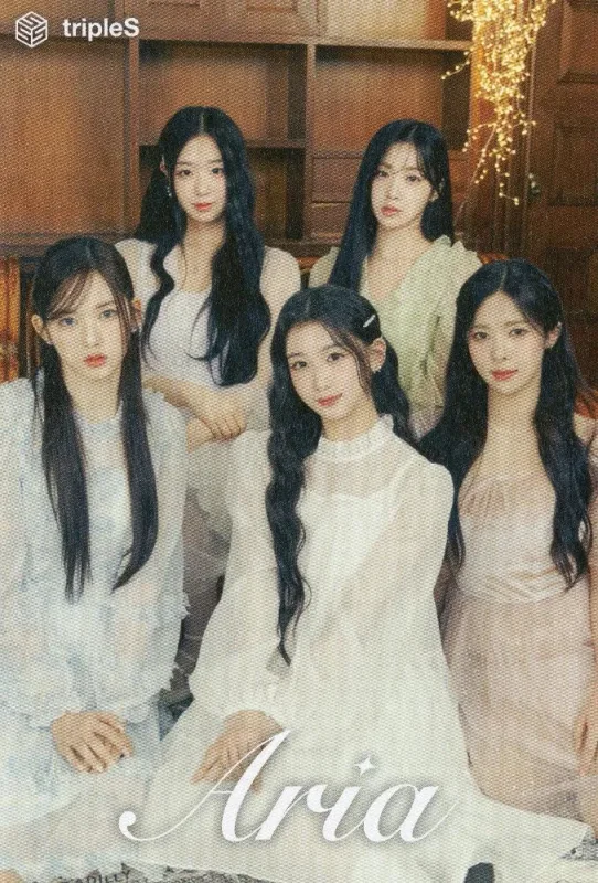 ChaeYeon, DaHyun, JiWoo, Kaede, Nien — Structure Of Sadness, QR