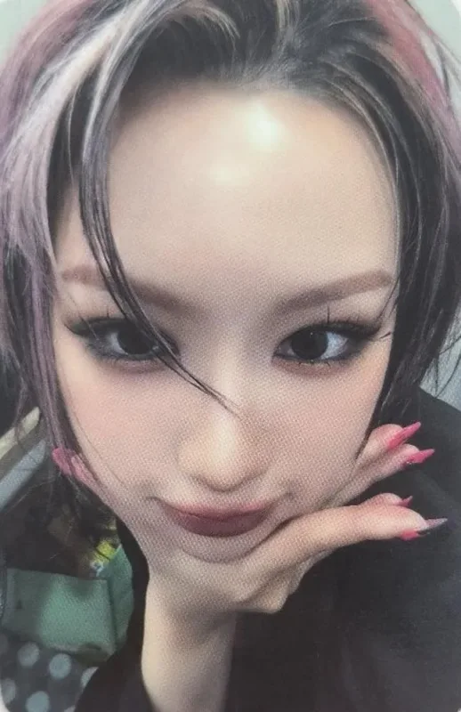 Siyeon — Fallen Angels, Official Store